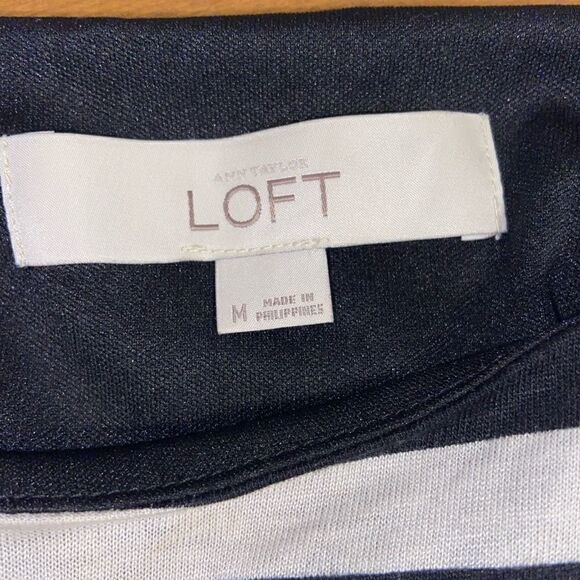 Loft knee length double layer dress size meduim - Picture 3 of 5